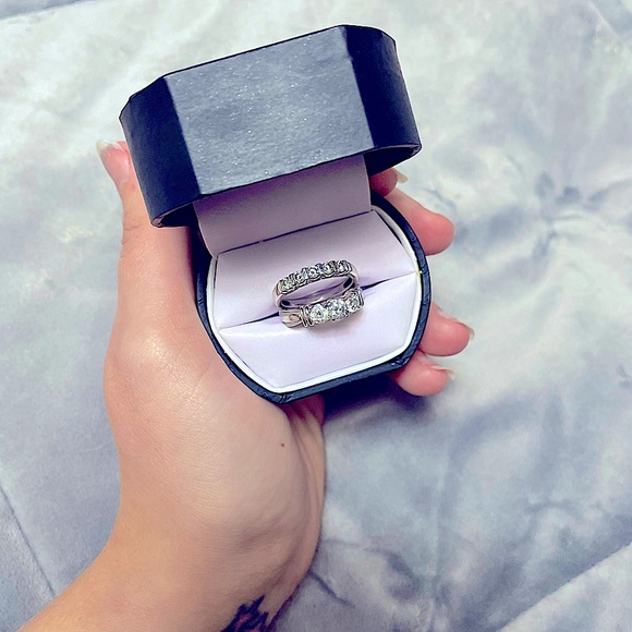 Wedding set 14/K/1 1/2 ctw - Picture 6 of 11